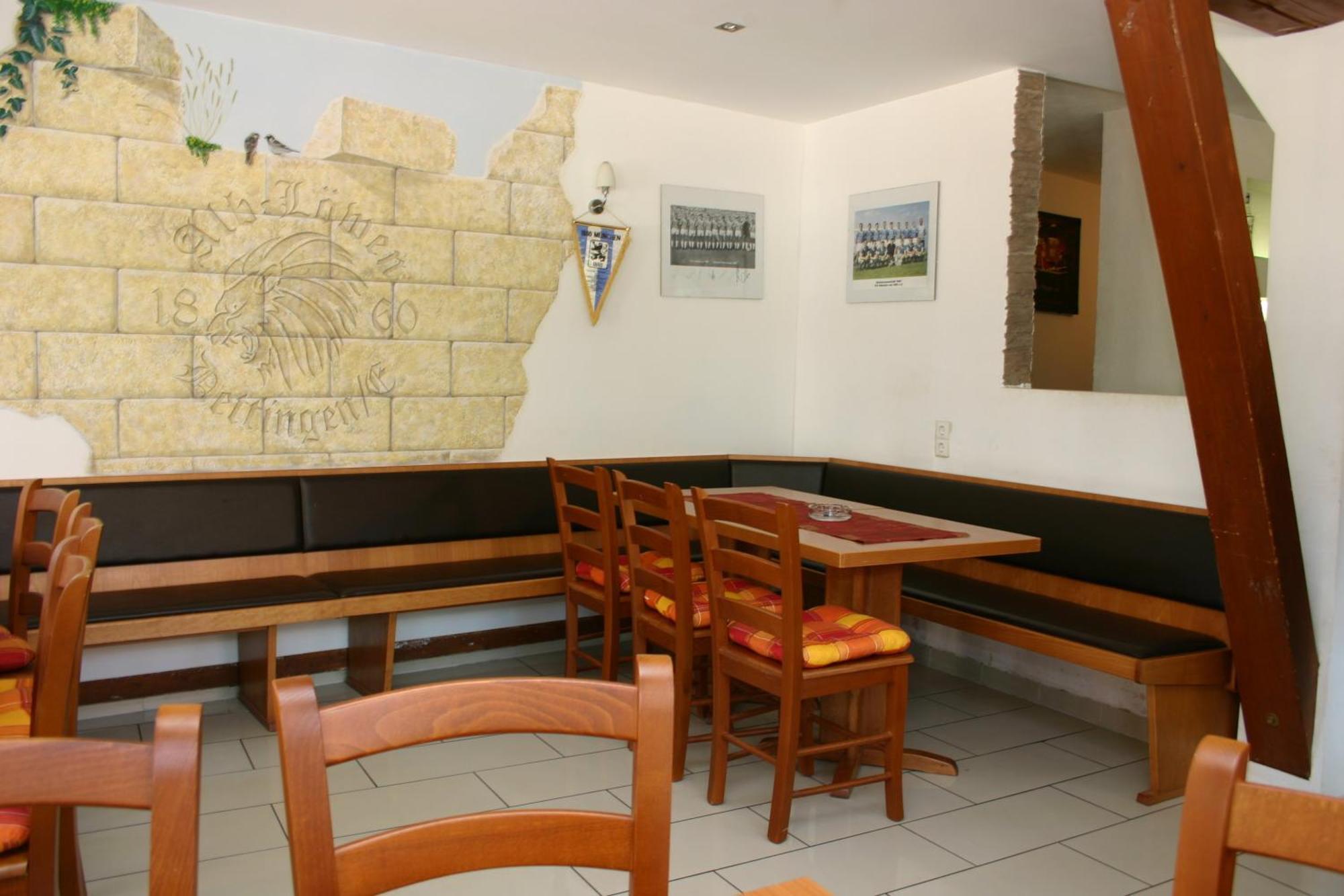 Gasthaus Traube Dettingen an der Erms Exterior foto
